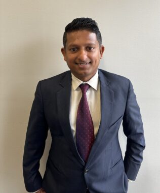 Mewan Silva, Pääkirjanpitäjä